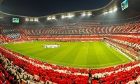 UFC冠军战压轴登场：重量级金腰带之争备受瞩目，ufc冠军腰带值多少钱